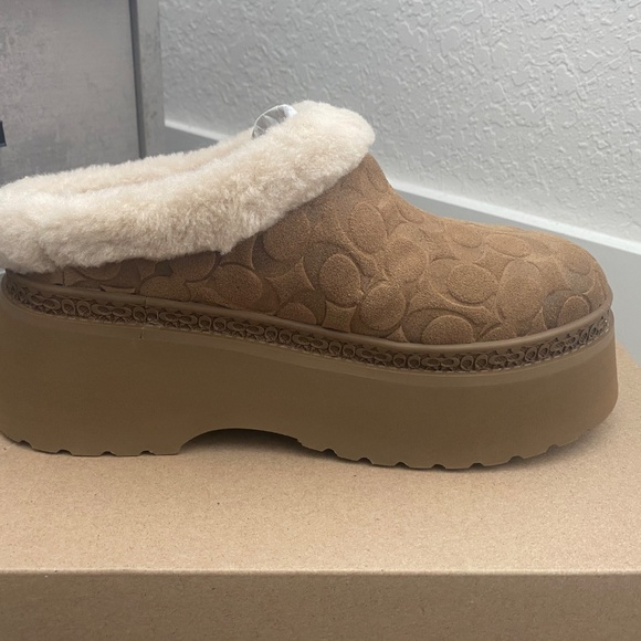 NEW* Coach - Cecilia Clog in Signature Suede - Picture 3 of 4